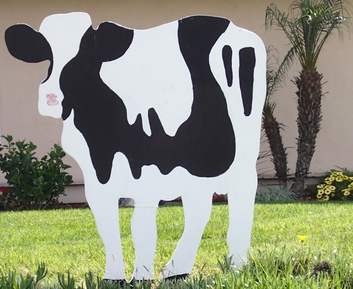 Original workshop-era yard-art animal display